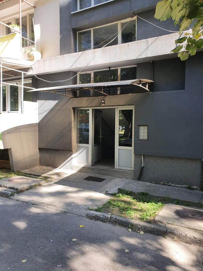 Mia Apartment Скопье Экстерьер фото